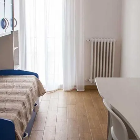 Casa Dante بولينيانو آ ماري